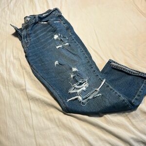 Barely worn Old Navy Boyfriend Frayed jeans